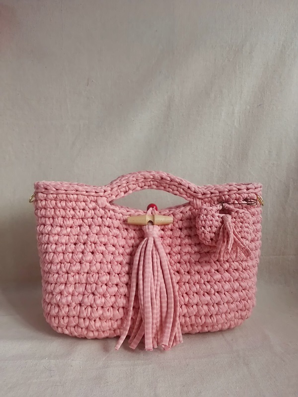 春pinkなズパゲッティのタッセルバッグ 編んだバッグ屋planetgreen